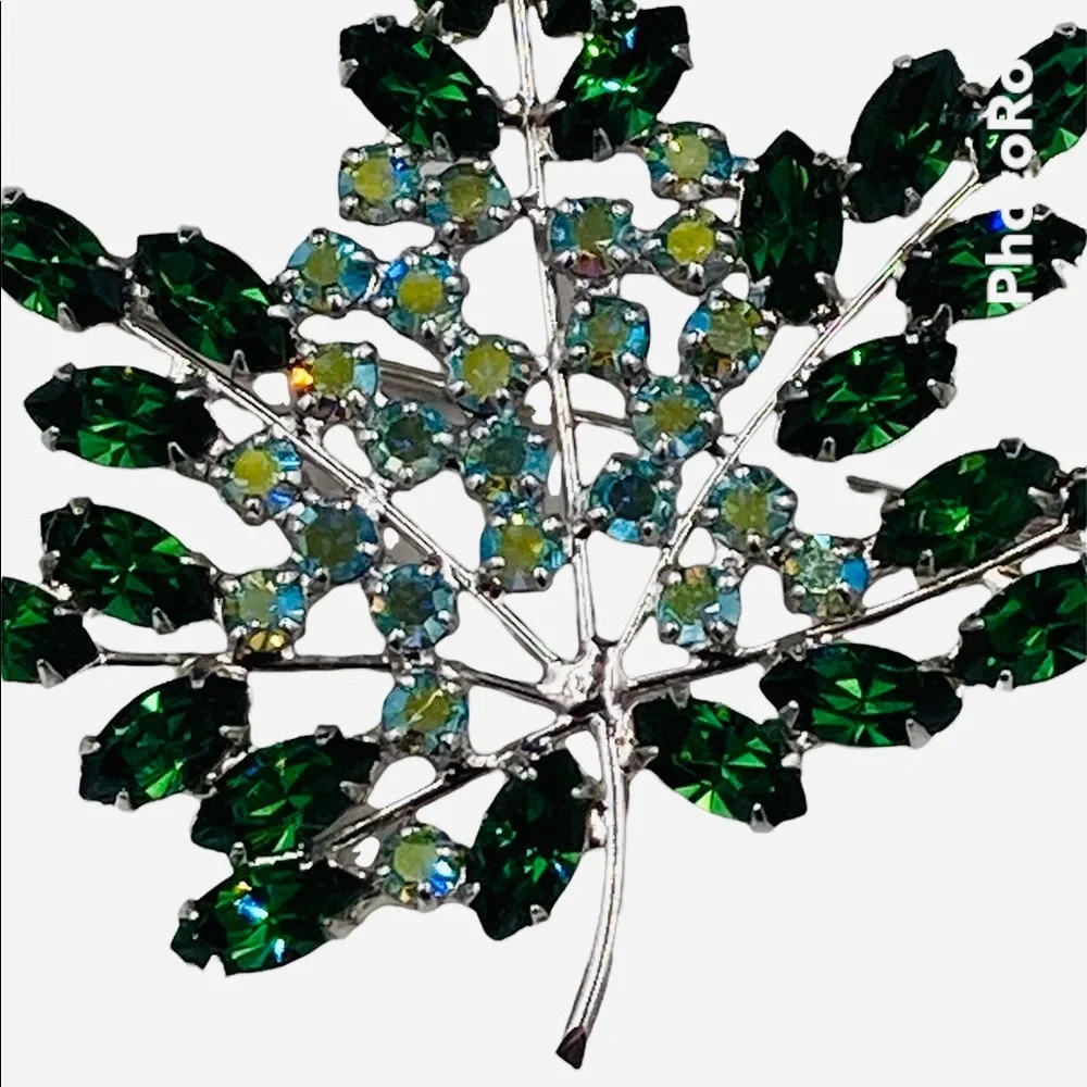 Gorgeous Vintage B David Green Rhinestone Maple Leaf Brooch